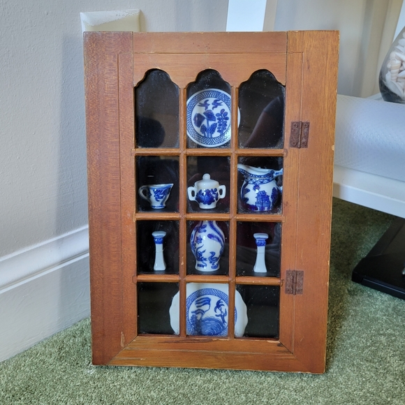 Accents Vintage Wooden Wall Hanging China Old Fashioned China